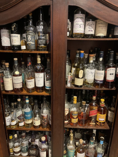 Proeflkast-open-Whiskey-flessen Proefkast-open-Whiskey-flessen