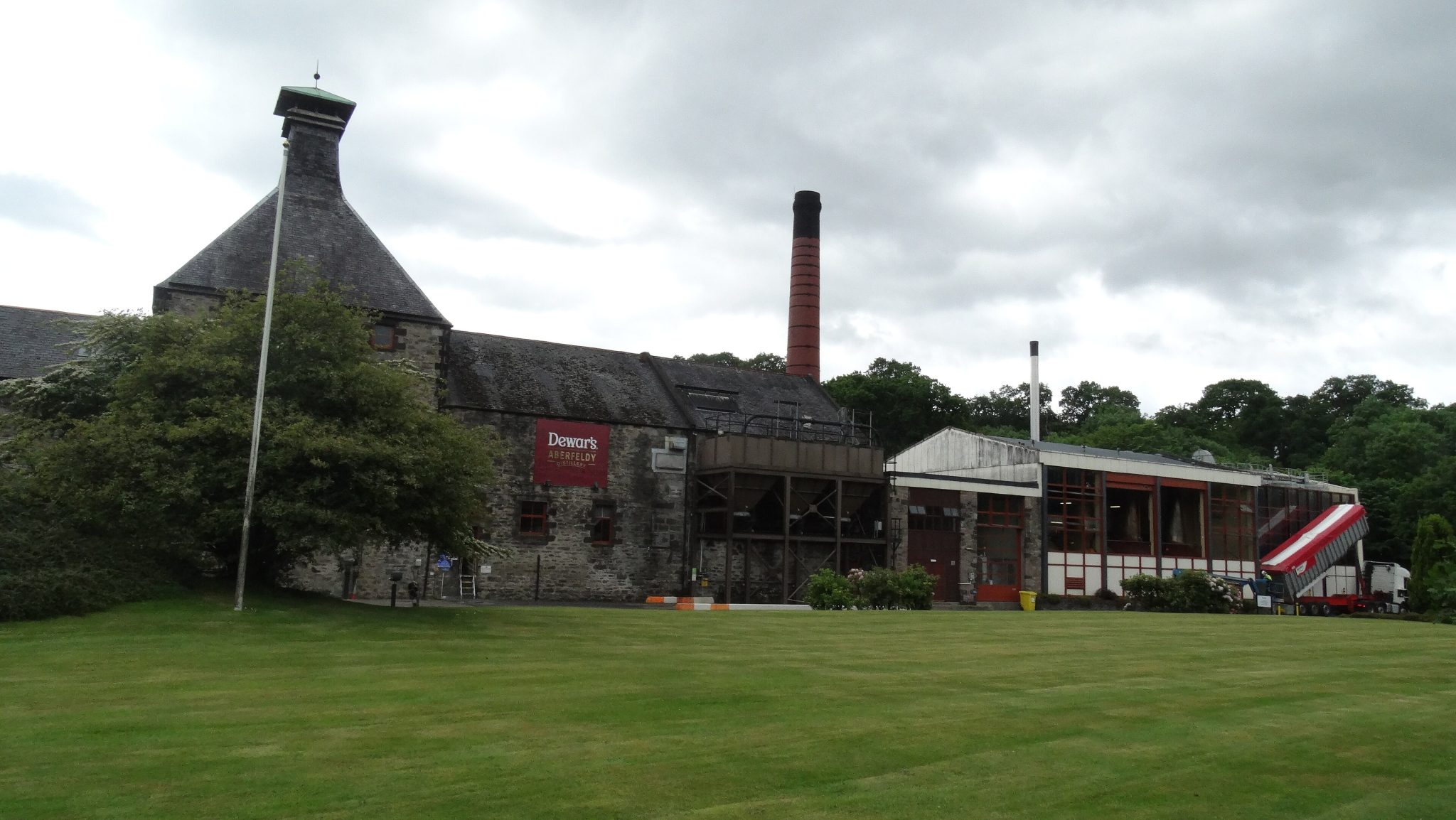 De Aberfeldy-distilleerderij van Dewar&rsquo;s in Highland Perthshire, Schotland