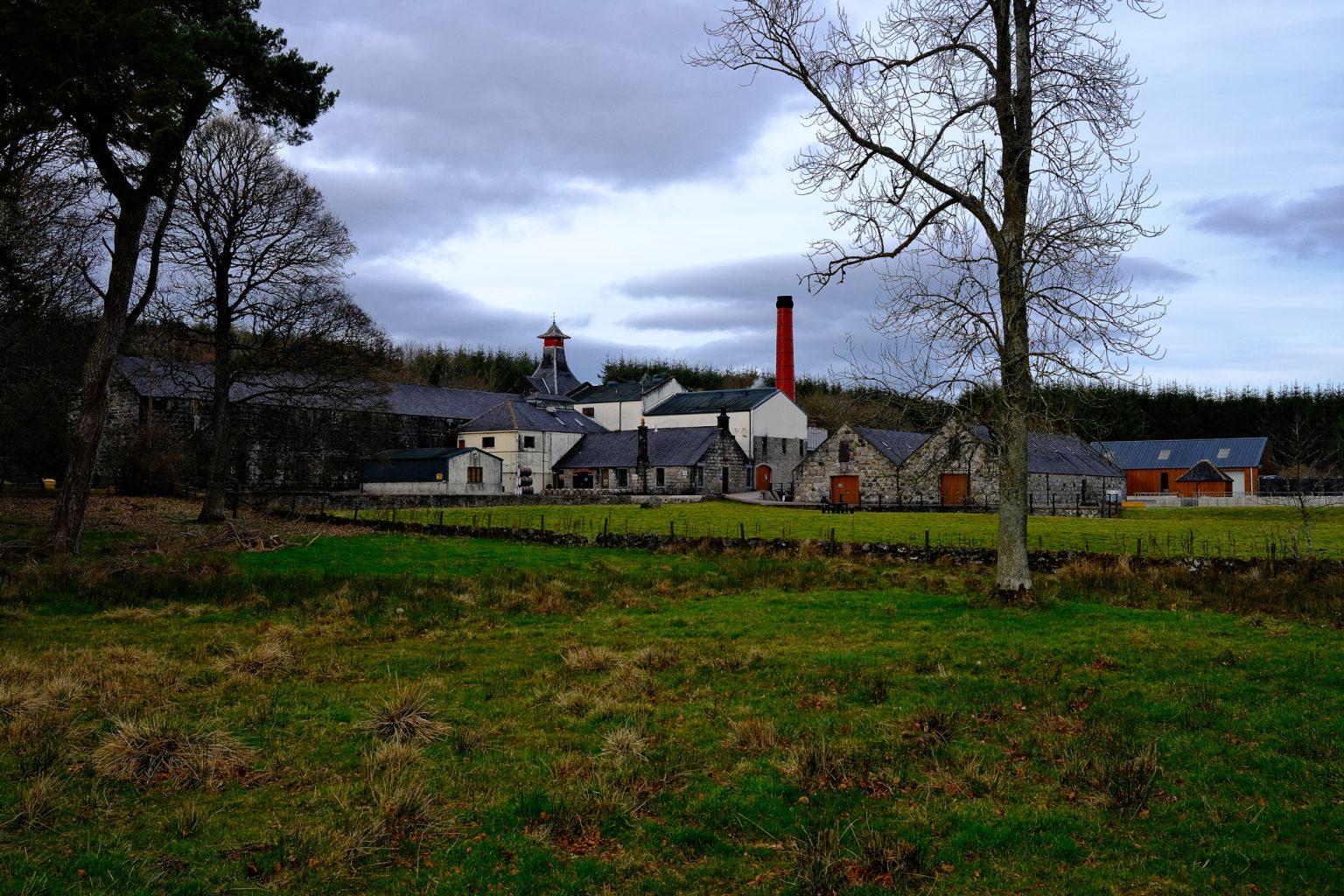 De Knockdhu-distilleerderij bij Knock in Aberdeenshire, waar anCnoc wordt gestookt