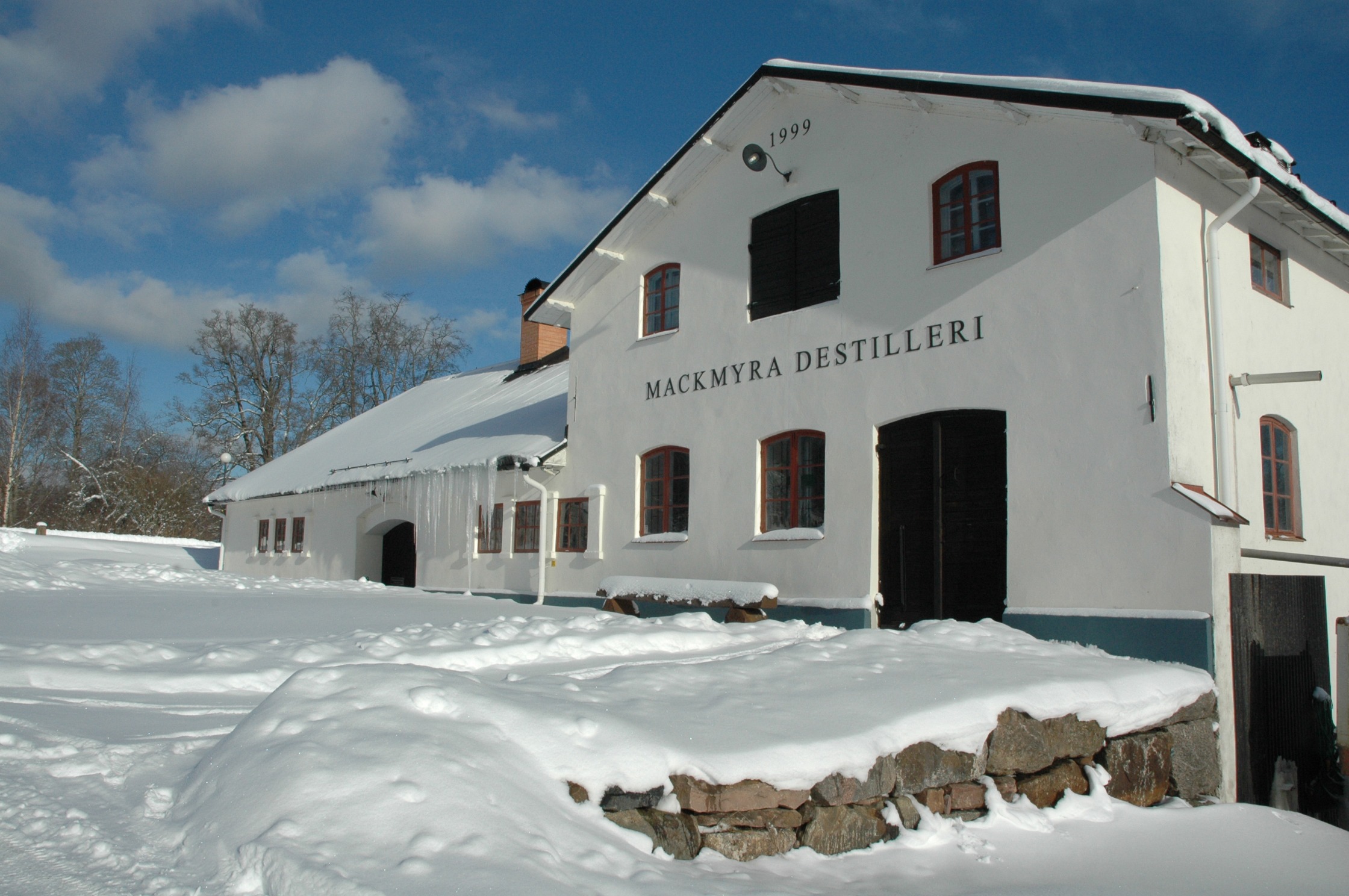 De eerste distilleerderij van Mackmyra in Valbo bij Gavle