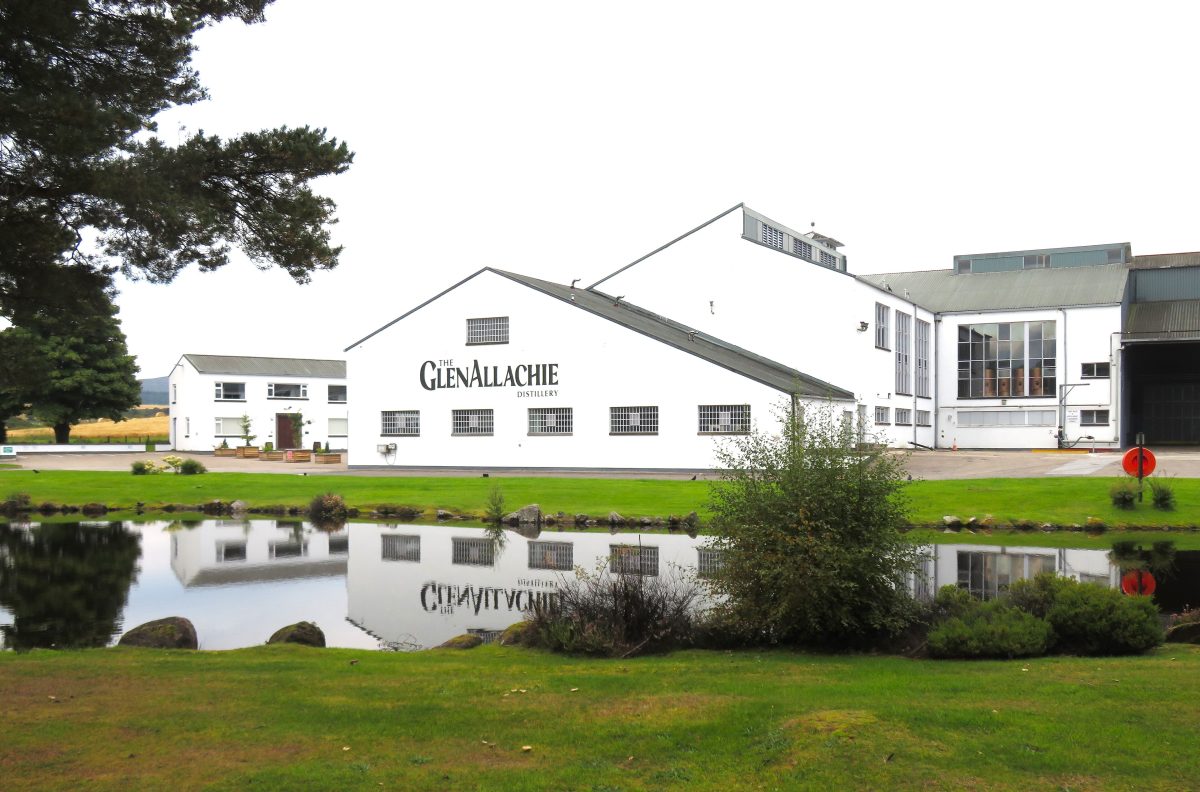 De GlenAllachie-distilleerderij in Speyside, waar Meikle Toir wordt gestookt