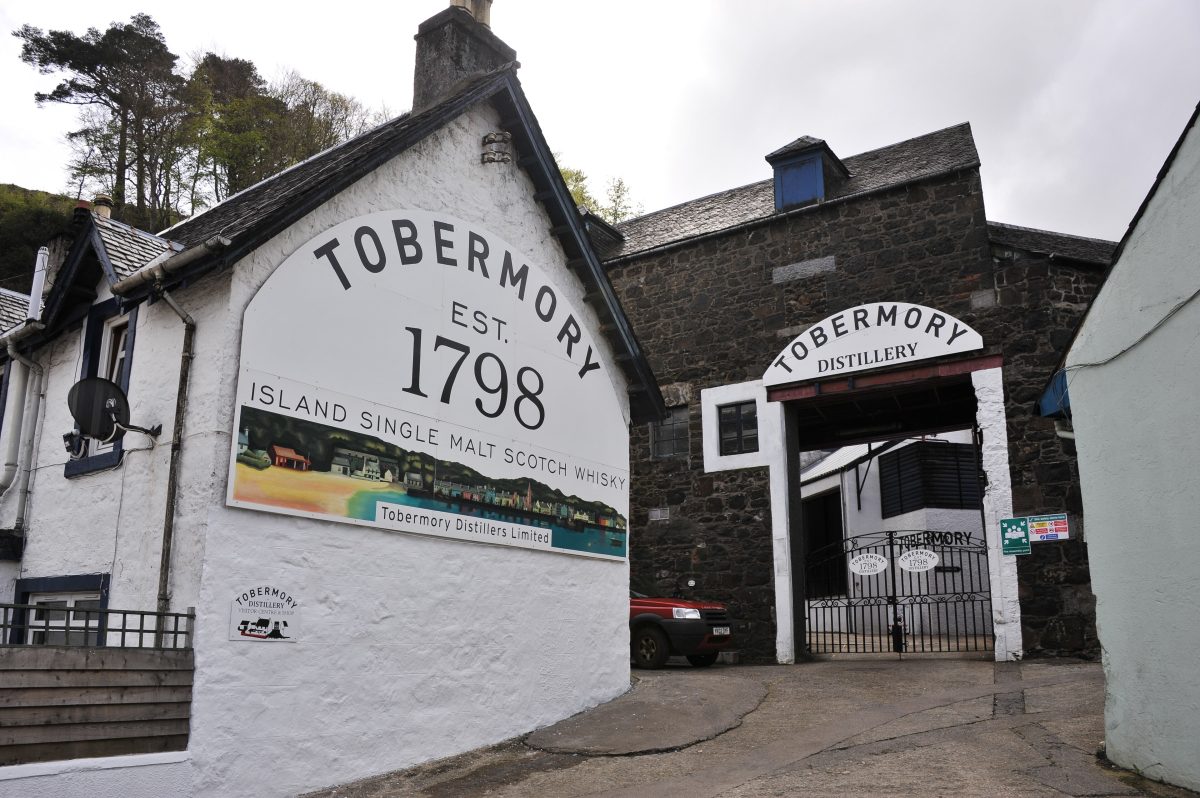 La distillerie Tobermory sur l'île de Mull, où l'on distille le Ledaig