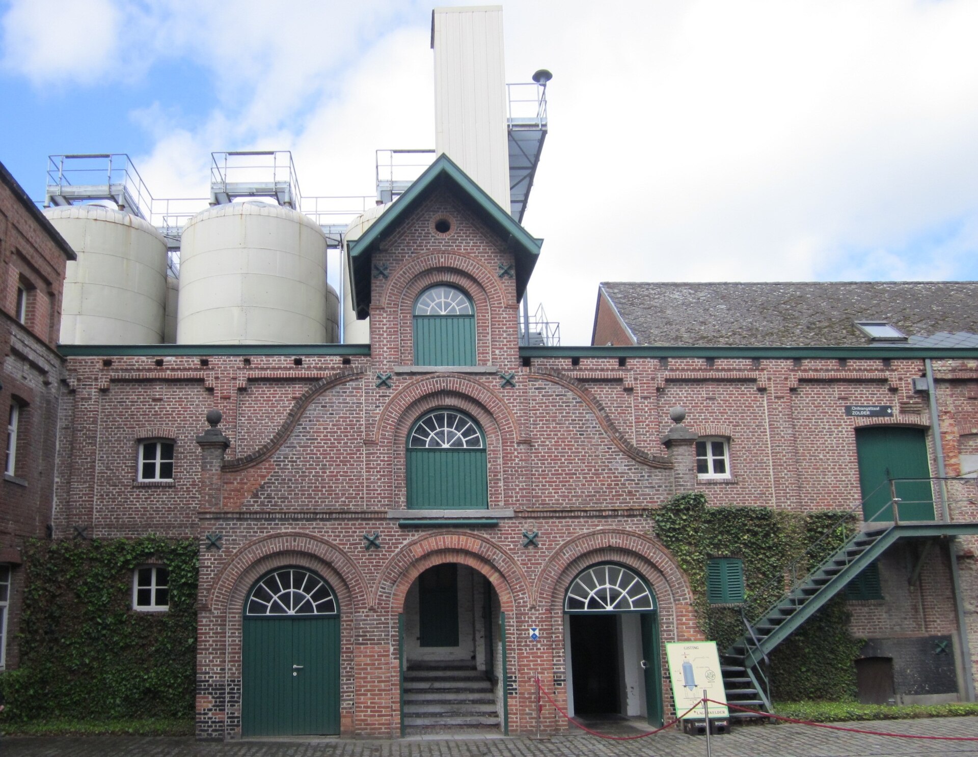 De oude mouterij van brouwerij Rodenbach in Roeselare