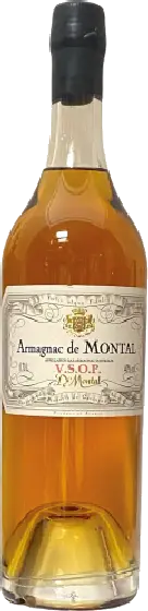 Een fles uit het schap armagnac in de winkel aan de Brink in Bathmen