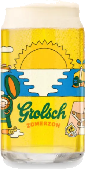 Een fles uit het schap glazen in de winkel aan de Brink in Bathmen