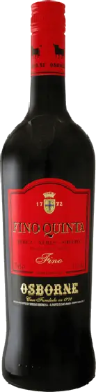 Een fles uit het schap sherry in de winkel aan de Brink in Bathmen