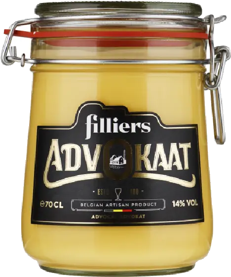 Een fles Filliers Advokaat, uit het schap in de winkel in Bathmen
