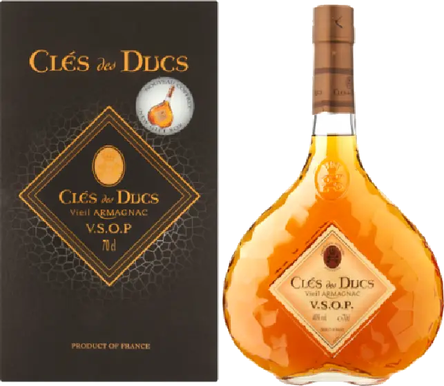 Een fles Cles des Ducs, uit het schap in de winkel in Bathmen