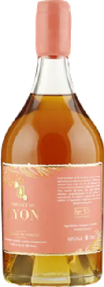 Een fles Ferragut, uit het schap in de winkel in Bathmen