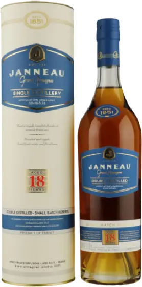 Een fles Janneau, uit het schap in de winkel in Bathmen