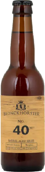 Een fles Bronckhorster, uit het schap in de winkel in Bathmen