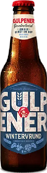 Een fles Gulpener, uit het schap in de winkel in Bathmen
