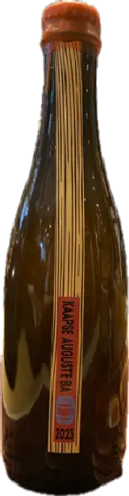 Een fles Kaapse, uit het schap in de winkel in Bathmen