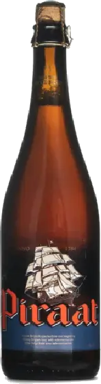 Een fles Piraat, uit het schap in de winkel in Bathmen