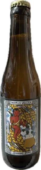 Een fles Rolduc, uit het schap in de winkel in Bathmen