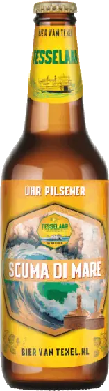 Een fles Tesselaar, uit het schap in de winkel in Bathmen