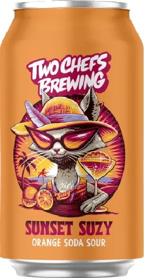 Een fles Two Chefs Brewing, uit het schap in de winkel in Bathmen