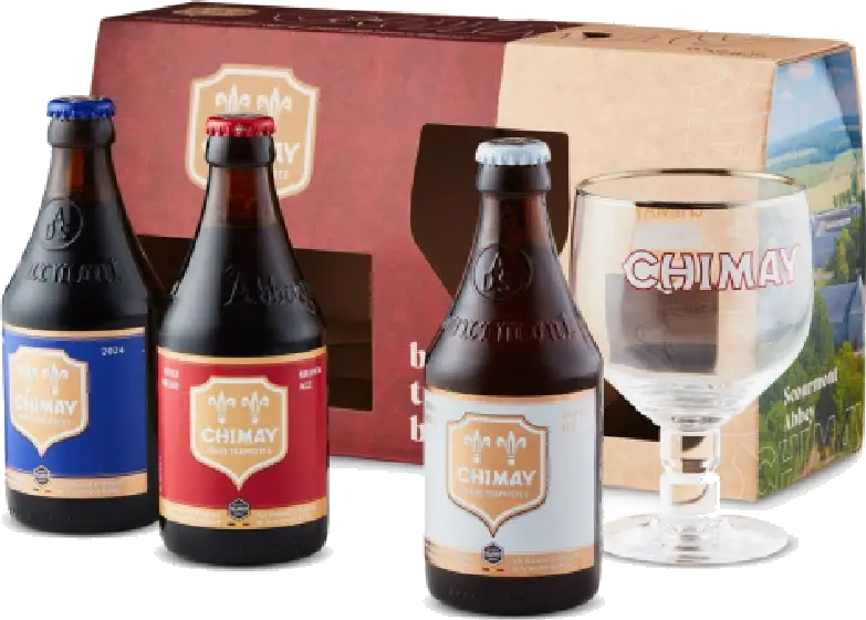 Een fles Chimay, uit het schap in de winkel in Bathmen