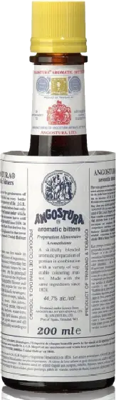 Een fles Angostura, uit het schap in de winkel in Bathmen