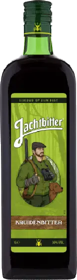Een fles Jachtbitter, uit het schap in de winkel in Bathmen