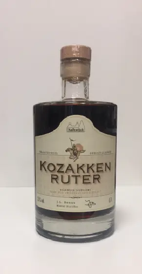 Een fles Kalkwijck, uit het schap in de winkel in Bathmen