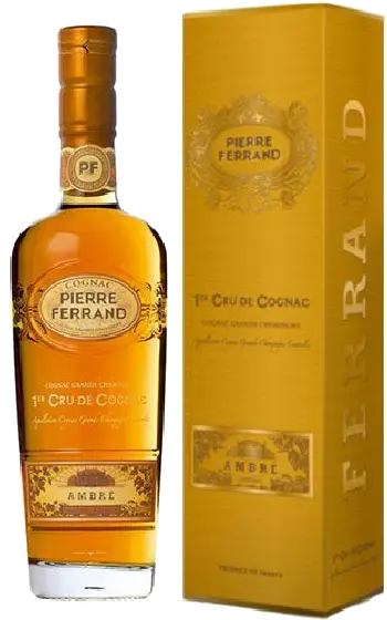 Een fles Pieree, uit het schap in de winkel in Bathmen
