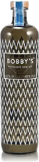 Een fles Bobby’s, uit het schap in de winkel in Bathmen