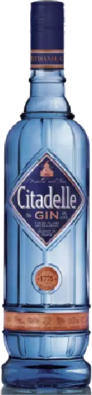 Een fles Citadelle, uit het schap in de winkel in Bathmen