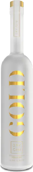 Een fles Gold Dry Gin, uit het schap in de winkel in Bathmen