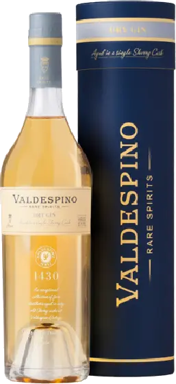 Een fles Valdespino, uit het schap in de winkel in Bathmen