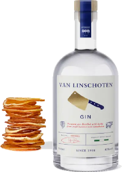 Een fles Van Linschoten, uit het schap in de winkel in Bathmen