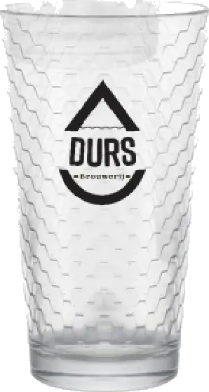 Een glas van Durs Bierglas, uit het schap in de winkel in Bathmen