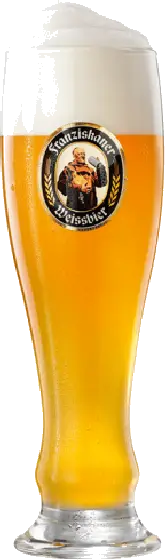 Een glas van Franziskaner, uit het schap in de winkel in Bathmen