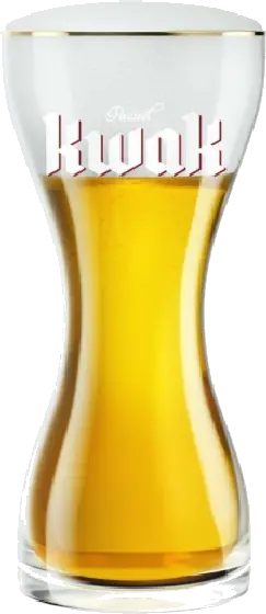 Een glas van Kwak, uit het schap in de winkel in Bathmen