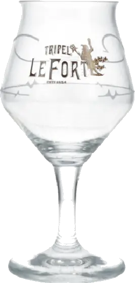 Een glas van LeFort, uit het schap in de winkel in Bathmen