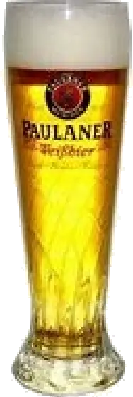 Een glas van Paulaner, uit het schap in de winkel in Bathmen