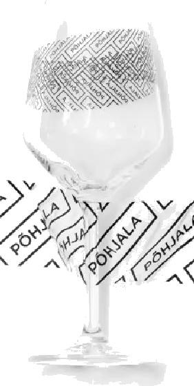 Een glas van Pohjala, uit het schap in de winkel in Bathmen