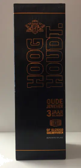 Een fles Hooghoudt, uit het schap in de winkel in Bathmen