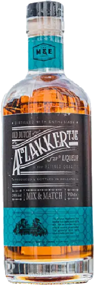Een fles Afzakkertje, uit het schap in de winkel in Bathmen