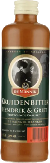 Een fles De Monnik, uit het schap in de winkel in Bathmen