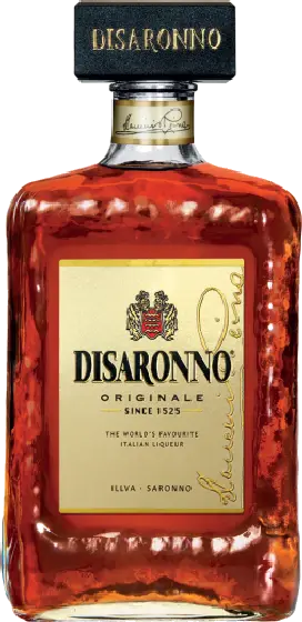 Een fles Disaronno, uit het schap in de winkel in Bathmen