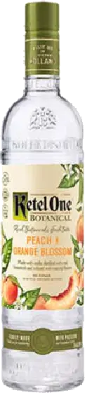 Een fles Ketel, uit het schap in de winkel in Bathmen