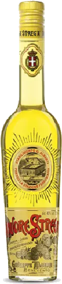Een fles Liquore, uit het schap in de winkel in Bathmen