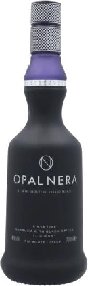 Een fles Opal, uit het schap in de winkel in Bathmen