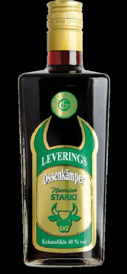 Een fles Ossenkämper, uit het schap in de winkel in Bathmen