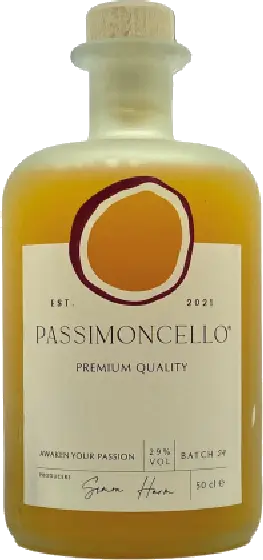 Een fles Passimoncello, uit het schap in de winkel in Bathmen