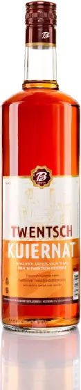 Een fles Twentsch, uit het schap in de winkel in Bathmen