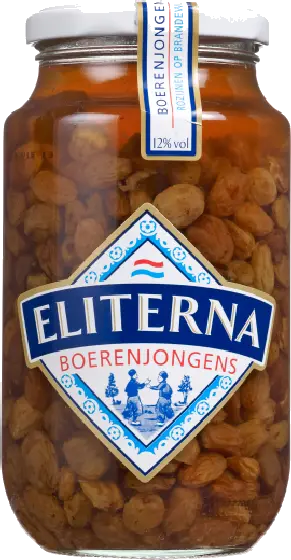 Een fles Eliterna, uit het schap in de winkel in Bathmen