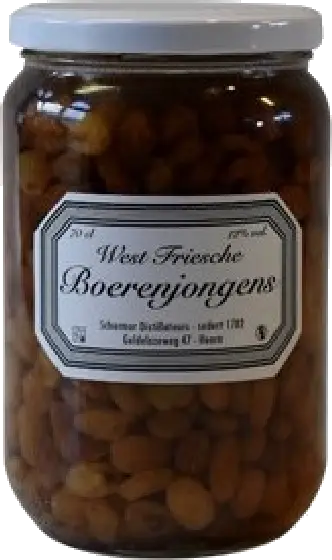 Een fles Schermer, uit het schap in de winkel in Bathmen