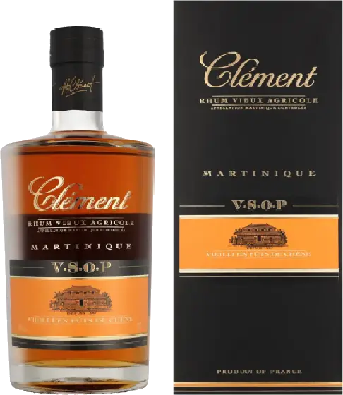 Een fles Clément, uit het schap in de winkel in Bathmen